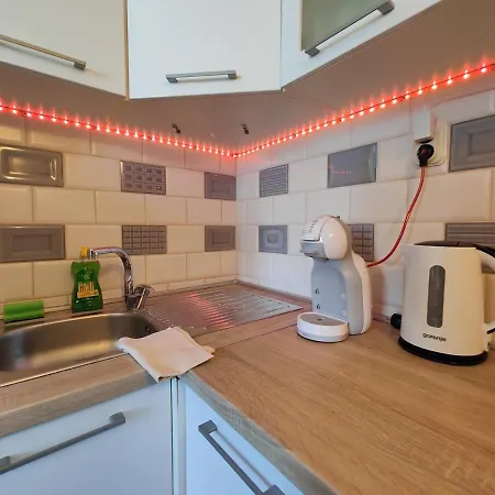 Bobo 2 One Bedroom דירה