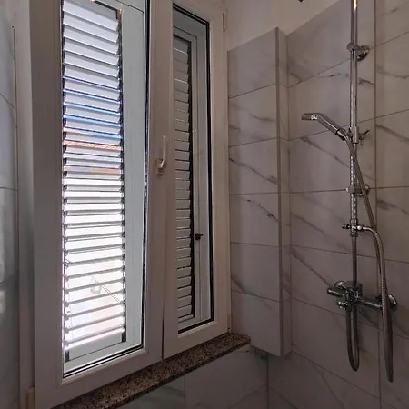 Bobo 2 One Bedroom דירה *