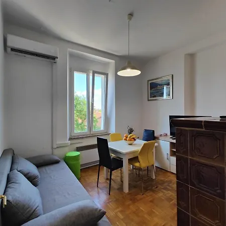 Bobo 2 One Bedroom