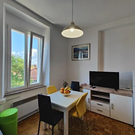 Bobo 2 One Bedroom