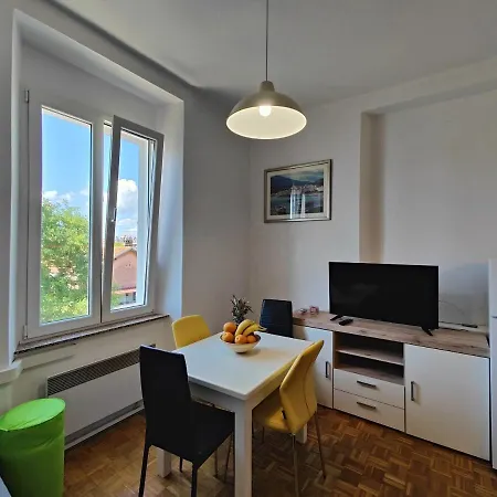 Bobo 2 One Bedroom