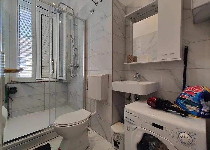 Bobo 2 One Bedroom *