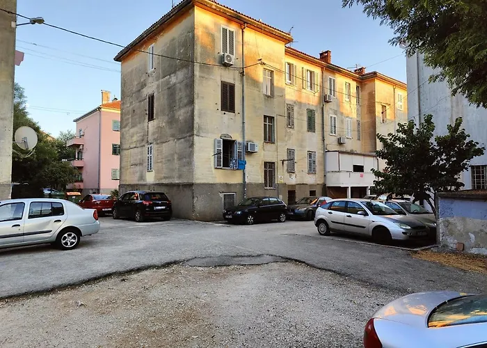 Bobo 2 One Bedroom *